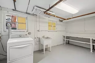 2244 W Argyle St, Chicago, IL 60625 - Photo 17