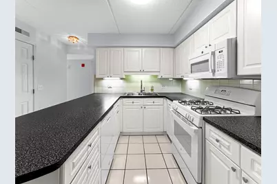 710 Creekside Drive #310, Mount Prospect, IL 60056 - Photo 9