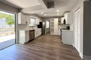 505 Tebay Pl W, Schaumburg, IL 60194 - Photo 9