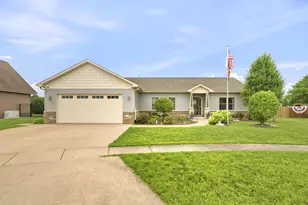 710 Pheasant Ln, Coal City, IL 60416 - Photo 1