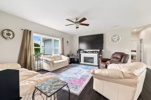 710 Pheasant Ln, Coal City, IL 60416 - Photo 5