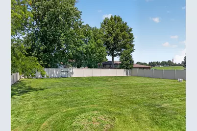 1722 Sharon Road, Streator, IL 61364 - Photo 31