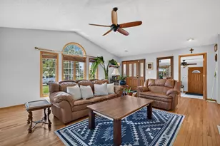 1722 Sharon Rd, Streator, IL 61364 - Photo 3