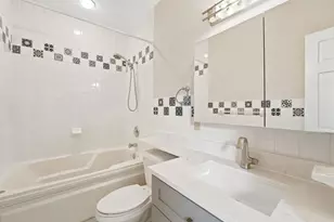 920 W Wolfram St, Chicago, IL 60657 - Photo 19