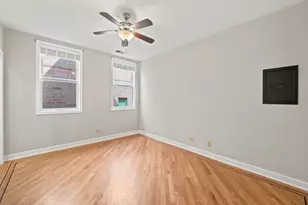 920 W Wolfram St, Chicago, IL 60657 - Photo 13