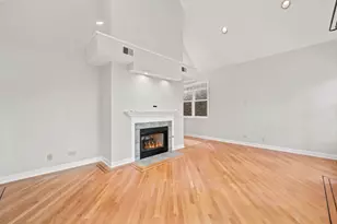 920 W Wolfram St, Chicago, IL 60657 - Photo 5