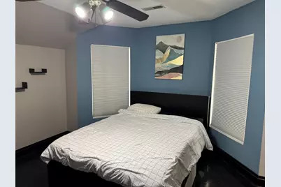 3908 N Bernard Street, Chicago, IL 60618 - Photo 15
