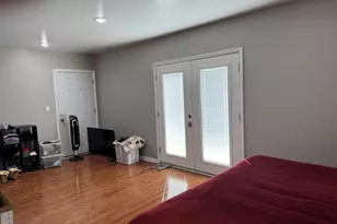 3908 N Bernard St, Chicago, IL 60618 - Photo 11