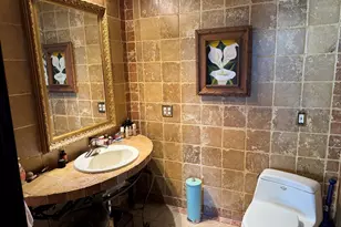 3908 N Bernard St, Chicago, IL 60618 - Photo 9