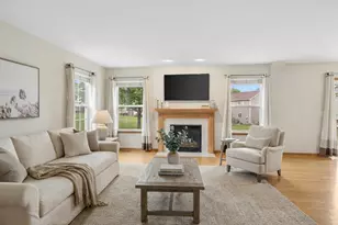 1109 Grass Lake Dr, Fox Lake, IL 60020 - Photo 3
