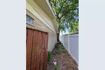 5504 Oak Center Drive, Oak Lawn, IL 60453 - Photo 5
