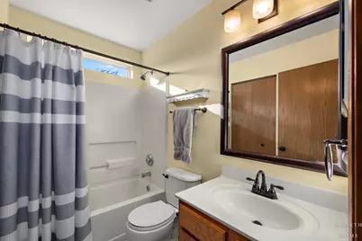 624 Lorree Lane, Lake in the Hills, IL 60156 - Photo 19