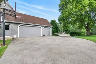 6611 Cape Cove Cir, Crystal Lake, IL 60012 - Photo 65