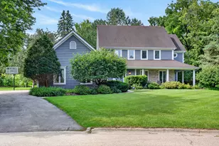 6611 Cape Cove Cir, Crystal Lake, IL 60012 - Photo 3
