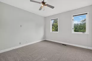 6611 Cape Cove Cir, Crystal Lake, IL 60012 - Photo 51