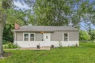 307 Louis Rd, Joliet, IL 60433 - Photo 1