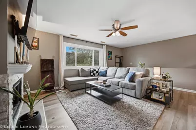 446 Valley Drive #201, Naperville, IL 60563 - Photo 5