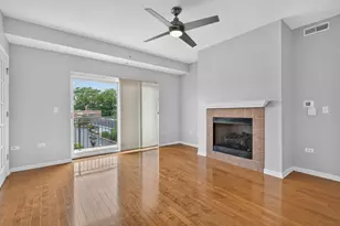 135 S York St, Elmhurst, IL 60126 - Photo 11