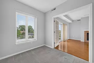 135 S York St, Elmhurst, IL 60126 - Photo 15