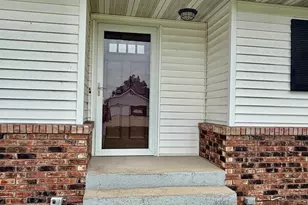 25445 Indian Ridge Rd, Sterling, IL 61081 - Photo 5