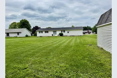 25445 Indian Ridge Road, Sterling, IL 61081 - Photo 31