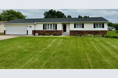 25445 Indian Ridge Road, Sterling, IL 61081 - Photo 35