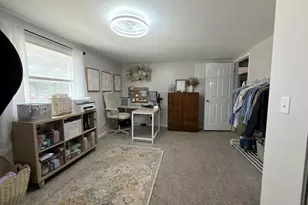 1914 N Lasalle St, Ottawa, IL 61350 - Photo 9