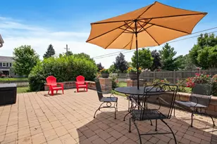 2201 Pontiac Cir, Naperville, IL 60565 - Photo 39