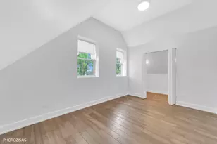 8021 W 45th St, Lyons, IL 60534 - Photo 17