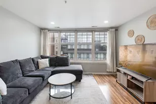 125 N Euclid Ave, Oak Park, IL 60301 - Photo 5