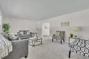 135 Sherwood Dr, Geneseo, IL 61254 - Photo 5