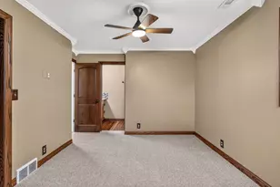 718 E Chestnut St, Monticello, IL 61856 - Photo 25