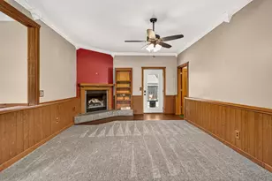 718 E Chestnut St, Monticello, IL 61856 - Photo 19