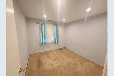 1102 Hinswood Drive #102, Darien, IL 60561 - Photo 9