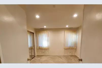 1102 Hinswood Drive #102, Darien, IL 60561 - Photo 11