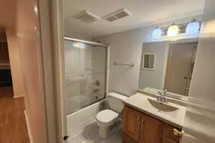 1102 Hinswood Dr, Darien, IL 60561 - Photo 7