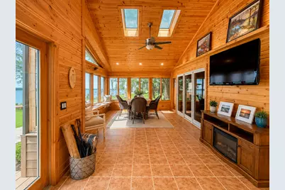 4122 W Lake Shore Drive, Wonder Lake, IL 60097 - Photo 9