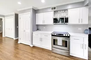 417 E Pebble Creek Rd, Palatine, IL 60074 - Photo 9