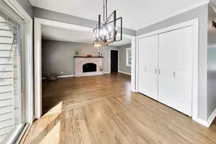 417 E Pebble Creek Rd, Palatine, IL 60074 - Photo 11