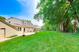 417 E Pebble Creek Rd, Palatine, IL 60074 - Photo 31