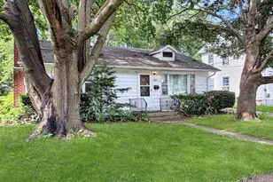 807 E Illinois St, Freeport, IL 61032 - Photo 1