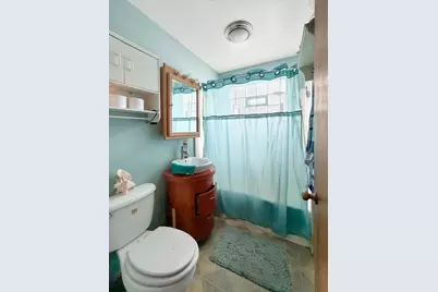807 E Illinois Street, Freeport, IL 61032 - Photo 11