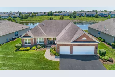 3737 Canton Circle, Mundelein, IL 60060 - Photo 1