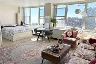 4250 N Marine Dr, Chicago, IL 60613 - Photo 3