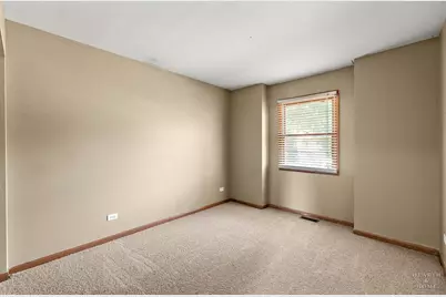 558 Barbary Lane, Woodstock, IL 60098 - Photo 13