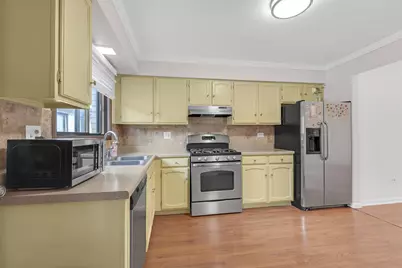 5151 N East River Road #332D, Chicago, IL 60656 - Photo 5