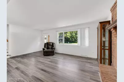 29W255 Lester Street, West Chicago, IL 60185 - Photo 3