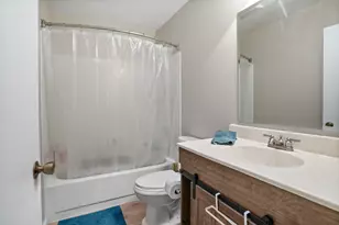 545 Ridgefield Dr, Roselle, IL 60172 - Photo 15