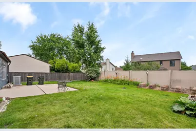 545 Ridgefield Drive, Roselle, IL 60172 - Photo 23