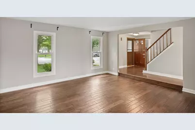 545 Ridgefield Drive, Roselle, IL 60172 - Photo 5